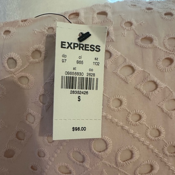 NWT*Express pink Eyelet peplum light pink blouse S - Picture 4 of 7